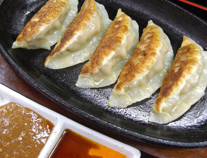 【南部屋】鉄板焼餃子 250円